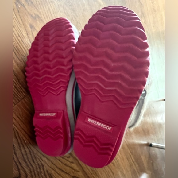 SOREL Joan of Arctic Snow Boots faux fur Waterproof kids Size 2 Pink Grey Green - Picture 8 of 9